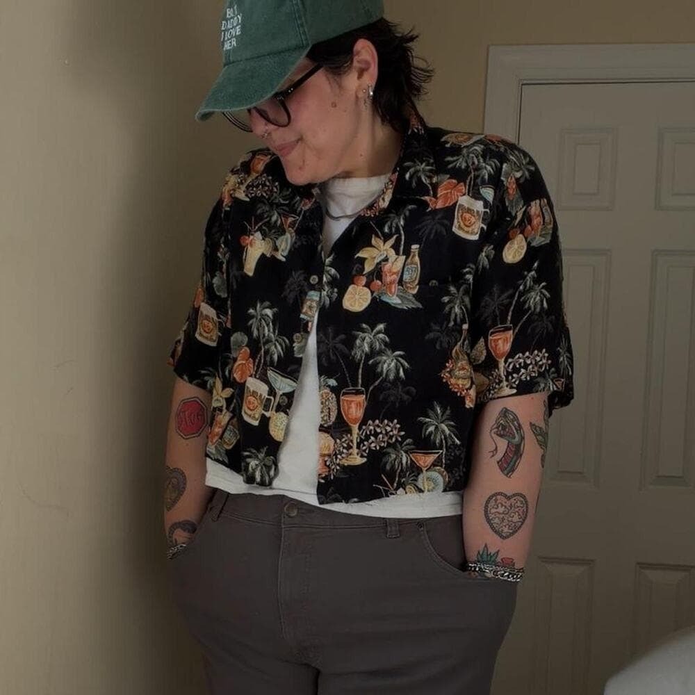 XXL Cropped Aloha Hawaiian Shirt Boho Boxy Fit Rayon Short Sleeve Vacation Drink